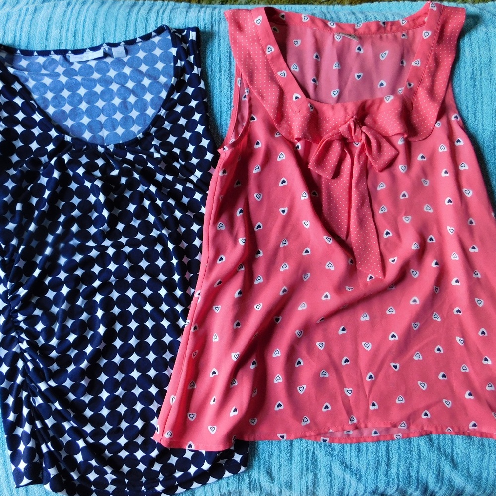 LAST CHANCE Lot of 2 Women's fashion Tank Tops